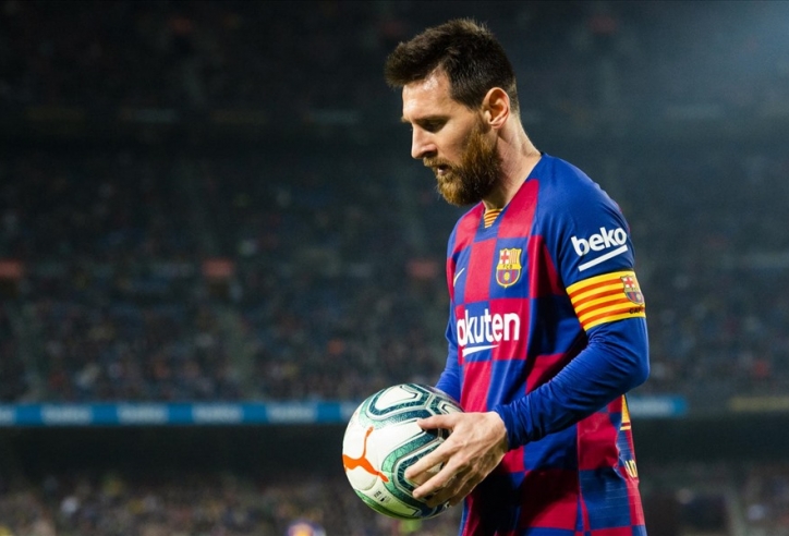 Quá chóng vánh, Messi xác nhận tương lai ở Barcelona
