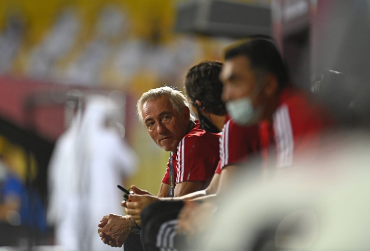 HLV UAE: 'Chúng tôi đã có thể ghi 5, 6 bàn vào lưới Thái Lan thay vì thắng 3-1'