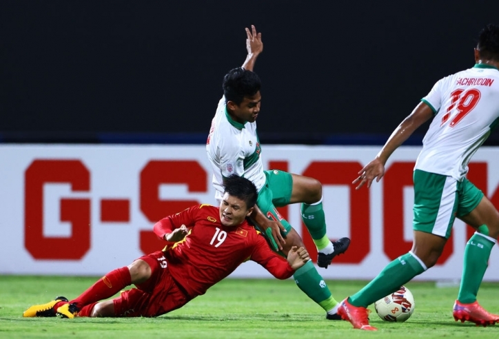 Truyền thông Indonesia bất ngờ 'tố' ĐT Việt Nam chơi xấu xí