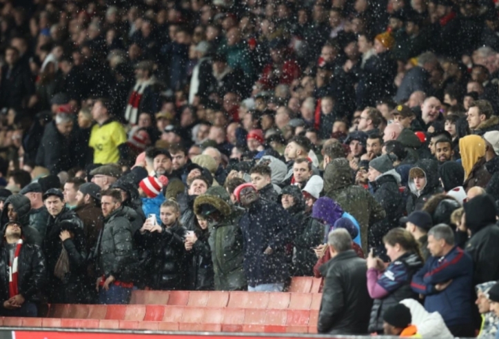 Đi vào vết xe đổ của MU, Arsenal khiến CĐV phẫn nộ vì sự cố trên sân Emirates