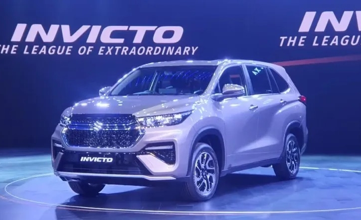 Suzuki Invicto ra mắt: 'Anh em' với Toyota Innova, giá quy đổi từ 715 triệu đồng