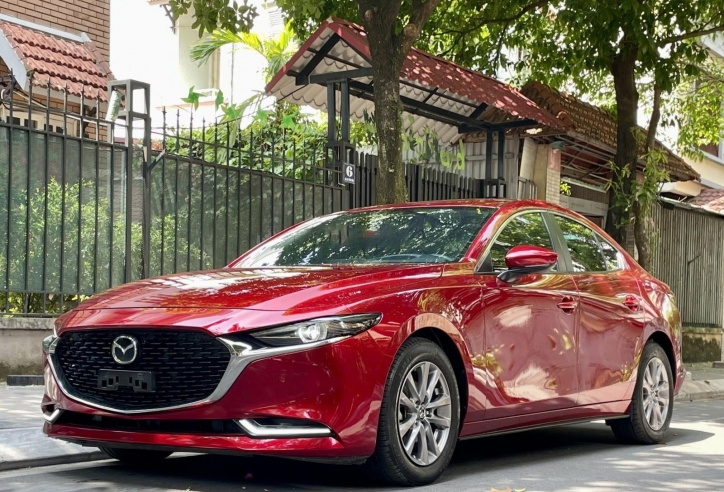 Sau 3 năm, Mazda 3 'chạy lướt' rao bán lại với mức giá gây sốc