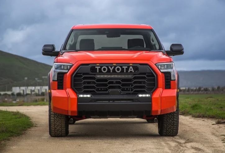 Xe bán tải nhà Toyota 'lĩnh án' triệu hồi do nguy cơ hỏa hoạn