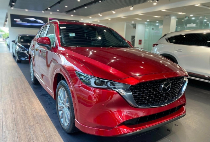 Mazda CX-5 giảm giá 'sập sàn', quyết giữ vững ngôi vương doanh số