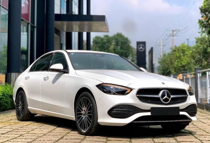 Xe sang Mercedes C-Class 'dò đáy' giá mới, giảm cao nhất lên tới 110 triệu đồng