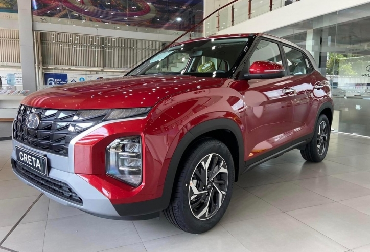 Hyundai Creta giảm giá 'sập sàn', tăng áp lực lên Toyota Yaris Cross mới ra mắt