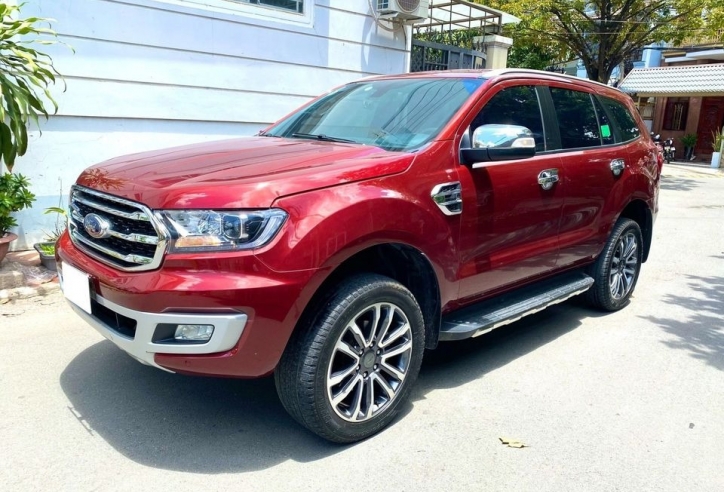 Ngỡ ngàng mức giá chào bán của Ford Everest cũ sau 2 năm lăn bánh