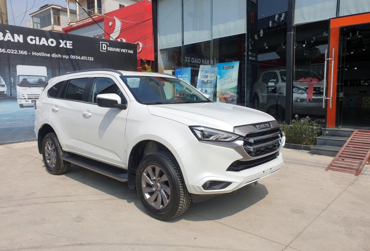 Đối thủ của Ford Everest giảm giá 'sập sàn' đến gần 150 triệu đồng