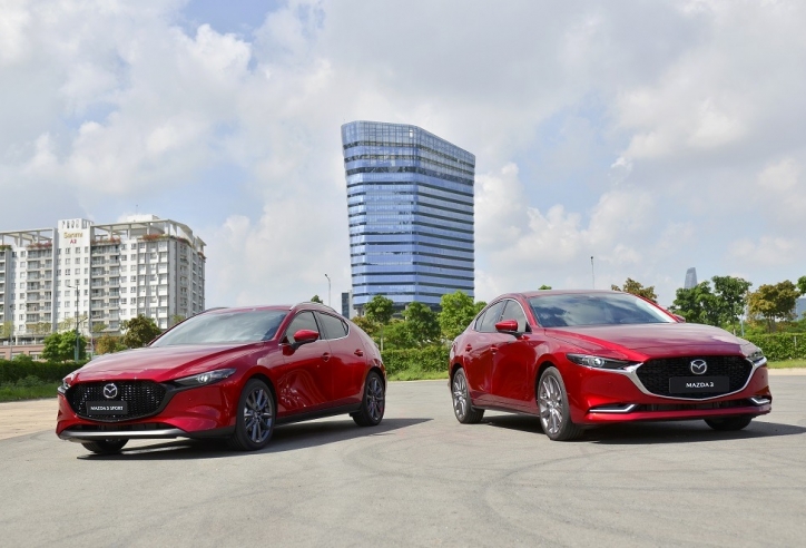 Mazda3 vẫn dẫn đầu phân khúc, Hyundai Elantra vượt mặt 'đồng hương' Kia K3