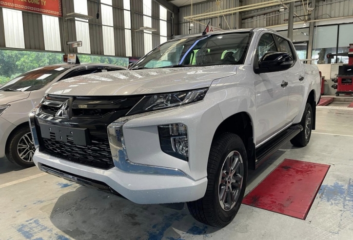 Bán tải Mitsubishi Triton 'dò đáy' giá mới, giảm chỉ còn từ 550 triệu đồng