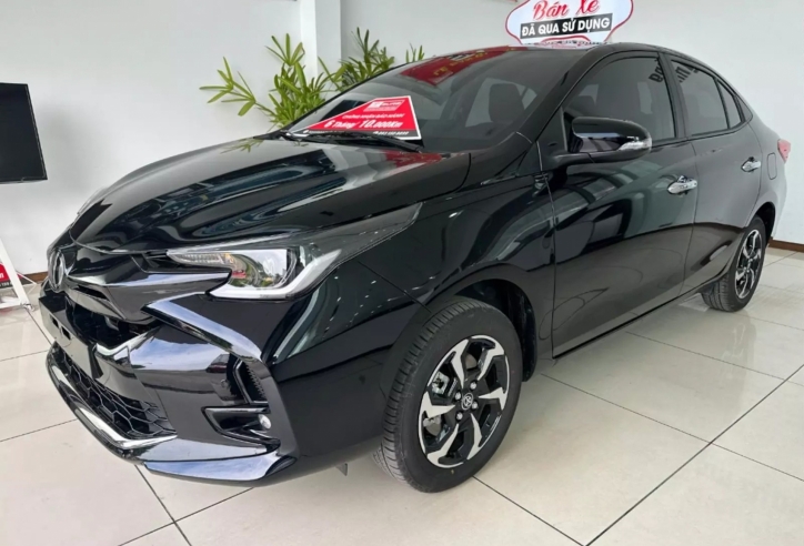 Bất ngờ giá chào bán của Toyota Vios 2023 'siêu lướt' mới lăn bánh 200 km