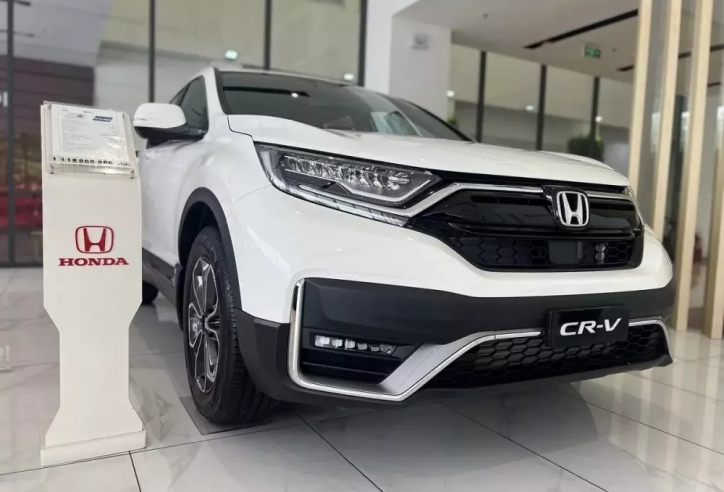 Xả hàng tồn, Honda CR-V tiếp tục được giảm giá khủng tới 200 triệu đồng