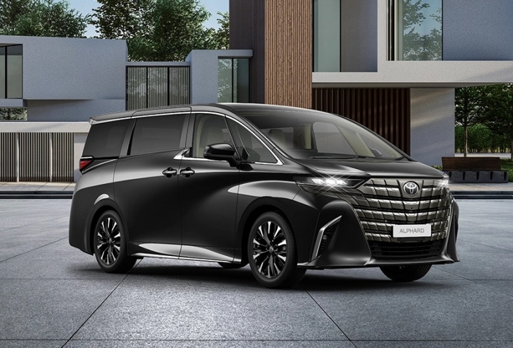 Toyota Alphard 2024 trình làng tại Việt Nam: Thêm động cơ hybrid tiết kiệm xăng, giá từ 4,37 tỷ đồng