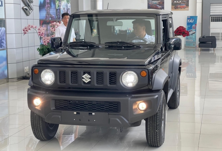 Cận cảnh Suzuki Jimny tại đại lý, dự kiến mở bán vào đầu năm sau