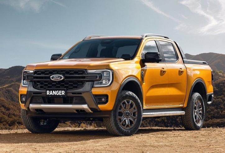 Doanh số bán tải giảm nhẹ, Ford Ranger vẫn 'đơn thương độc mã' trên đỉnh