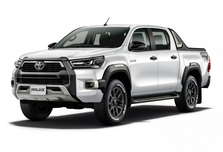 Bán tải Toyota Hilux sắp trình làng phiên bản thể thao, giá quy đổi từ hơn 800 triệu đồng