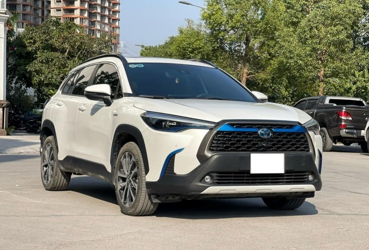 Bất ngờ giá chào bán của Toyota Corolla Cross Hybrid 'lướt' sau 2 năm lăn bánh