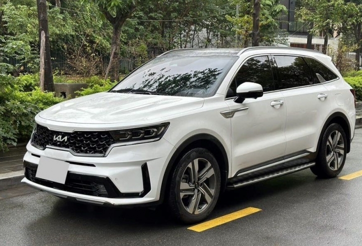 Lăn bánh 12.000 km, Kia Sorento 2023 xuống giá khó tin trên sàn xe cũ