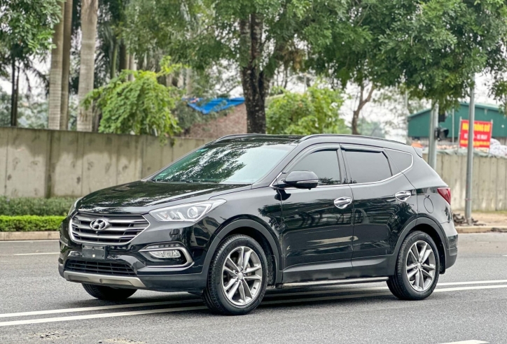 Hyundai Santa Fe cũ 'bay' hơn nửa tỷ đồng sau 7 năm lăn bánh