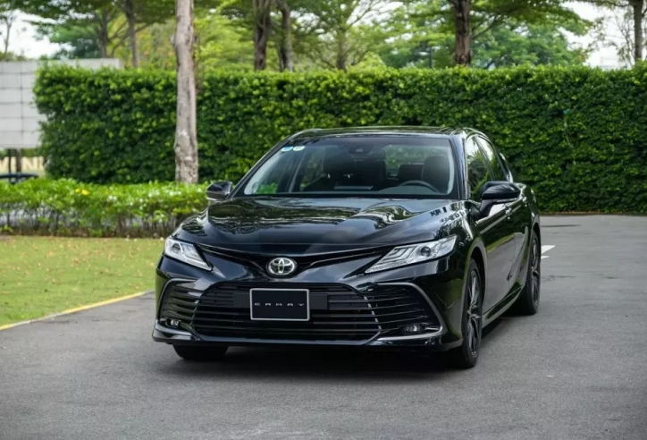 Tăng trưởng gần gấp đôi, Toyota Camry là 'ông vua phân khúc' sedan hạng D