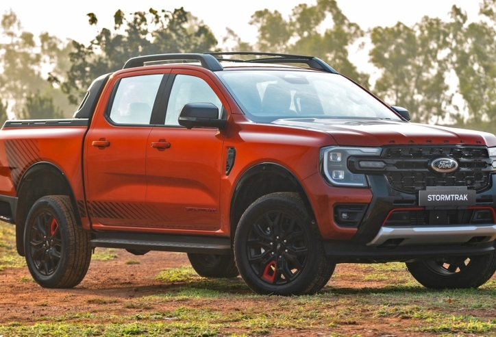 Ford Ranger Stormtrak có giá dự kiến 1,059 tỷ đồng tại đại lý, hứa hẹn sẽ về Việt Nam vào tháng 5