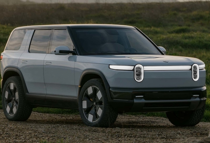 Rivian R2 trình làng: SUV điện đối thủ của VinFast VF 8, giá quy đổi từ 1,1 tỷ đồng