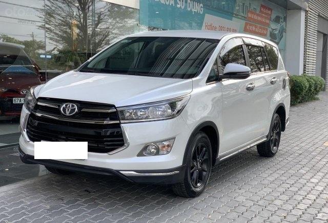 MPV gia đình Toyota Innova cũ rớt giá ngỡ ngàng sau 5 năm lăn bánh