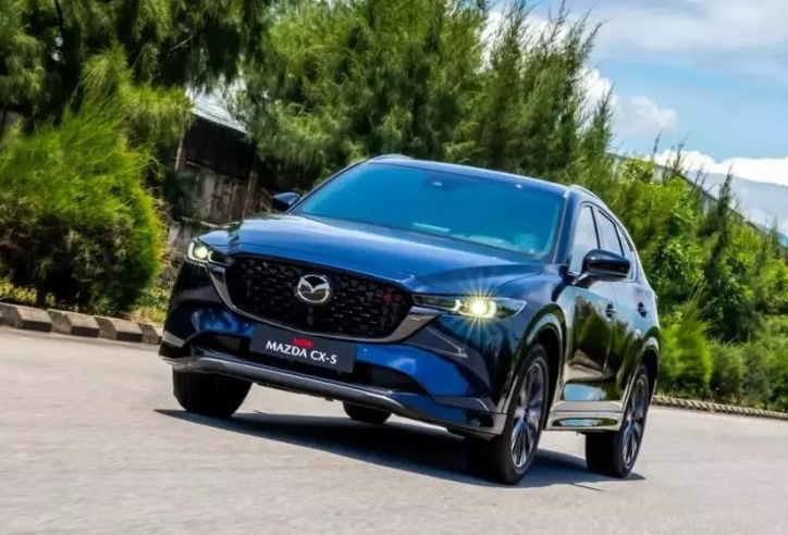 Doanh số sụt giảm, Mazda CX-5 vẫn là 'ông hoàng' phân khúc SUV cỡ C