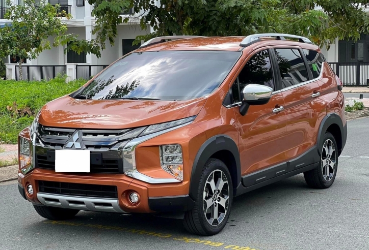 Xe gia đình Mitsubishi Xpander Cross cũ rớt giá ngỡ ngàng sau 2 năm lăn bánh