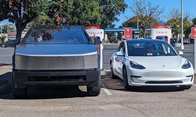 Với mỗi xe bán ra, hãng ô tô điện Tesla thu lời nhiều gấp hơn 5 lần BYD