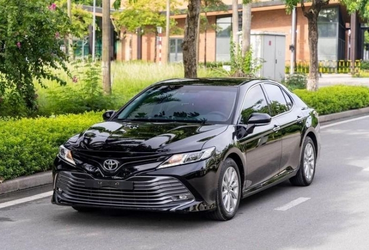 Sau 3 năm sử dụng, Toyota Camry 2021 chạy lướt rao bán lại với khó tin