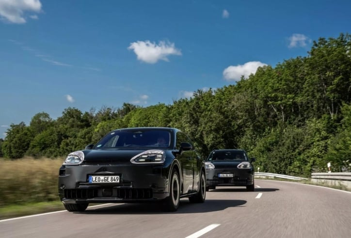 Porsche Cayenne thế hệ mới chỉ có bản thuần điện, khách muốn mua bản xăng sẽ phải chọn đời cũ
