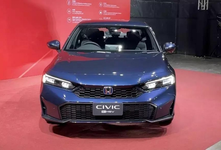 Honda Civic 2025 sẽ về Việt Nam vào tháng 10, có bản hybrid tiết kiệm xăng