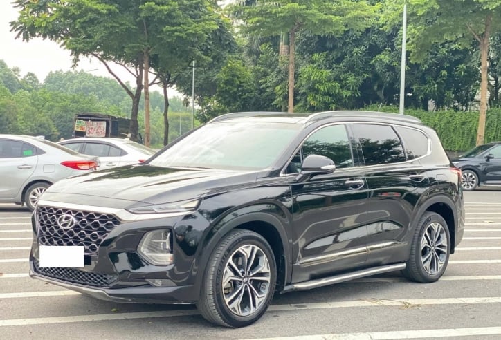 Lăn bánh 5 năm, Hyundai Santa Fe 2019 được chủ nhân rao bán lại với giá không ngờ