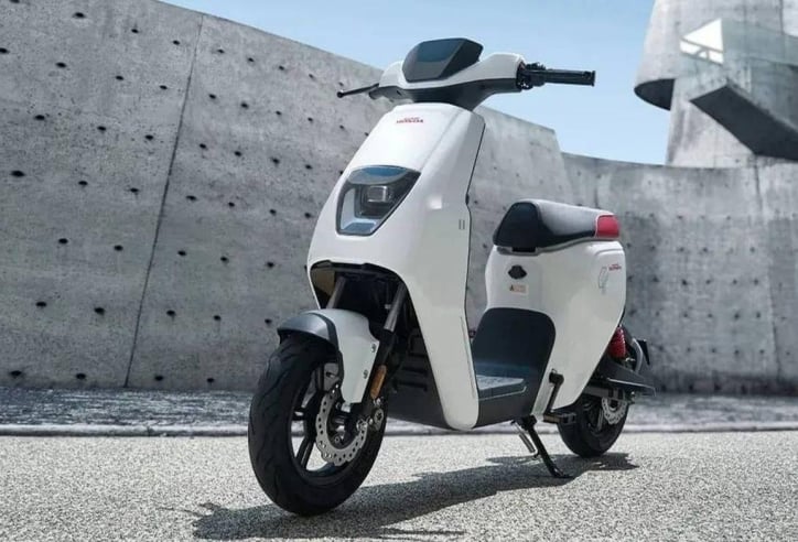 Chi tiết xe máy điện siêu rẻ Honda U-Be 2024: Nhiều tính năng thông minh, chạy 100 km/sạc