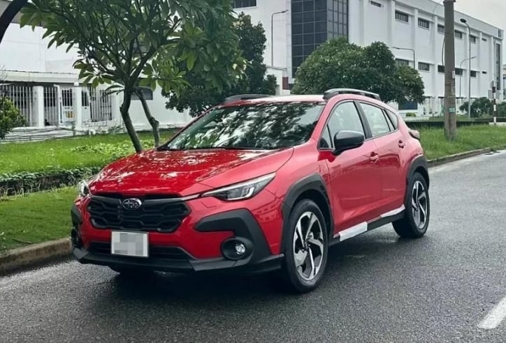 Lộ hình ảnh Subaru Crosstrek chạy thử trên đường phố Việt, ngày ra mắt đã gần kề