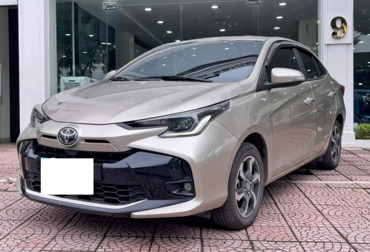 'Xe quốc dân' Toyota Vios 2023 chạy lướt lên sàn xe cũ với giá bao nhiêu?