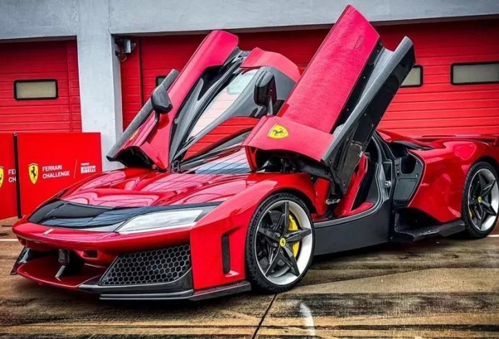 Cận cảnh siêu xe hybrid Ferrari F80 'bằng xương bằng thịt', mạnh đến 1.200 mã lực