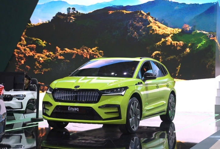 Mục sở thị Skoda Enyaq iV: Xe điện cùng phân khúc VinFast VF 7, chạy hơn 500 km/sạc