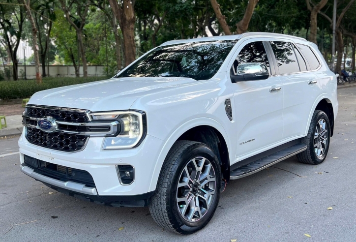 SUV 7 chỗ Ford Everest Titanium 2022 khấu hao thế nào sau 2 năm lăn bánh?