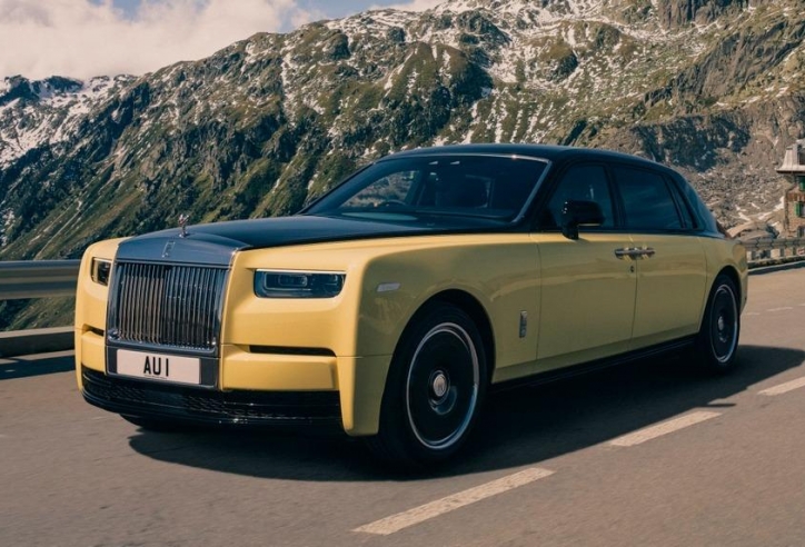 Chiêm ngưỡng Rolls-Royce Phantom Goldfinger 'độc bản' với nhiều chi tiết bằng vàng thật