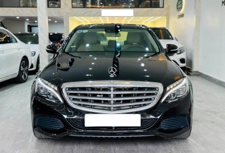 Xe sang Mercedes-Benz C250 2015 khấu hao thế nào sau gần 1 thập kỷ sử dụng?