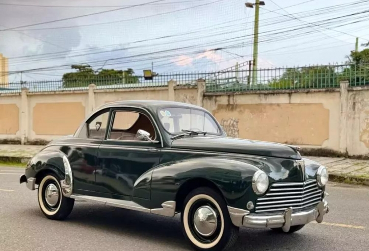 Chiêm ngưỡng Peugeot 203 Coupe A Vendre 1954 độc nhất tại Việt Nam