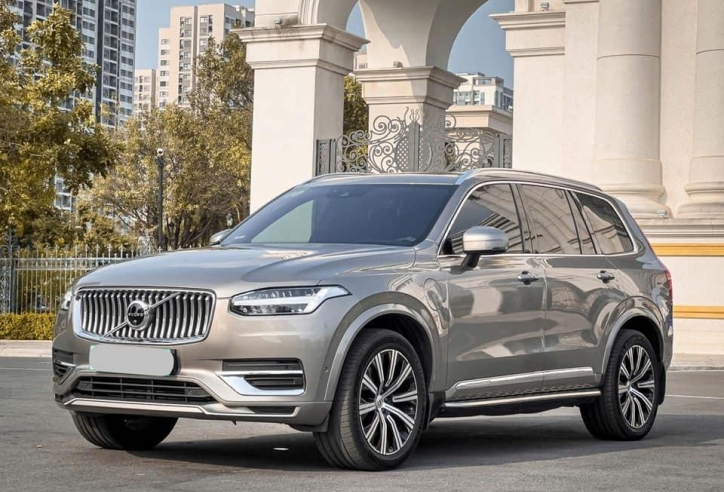 Bất ngờ giá bán lại của xe sang Volvo XC90 hybrid 2021 'lướt' sau 3 năm lăn bánh