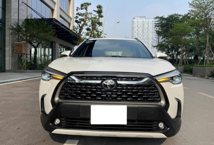 Sau 2 năm lăn bánh, Toyota Corolla Cross 2022 chạy lướt bán lại với giá khó tin 