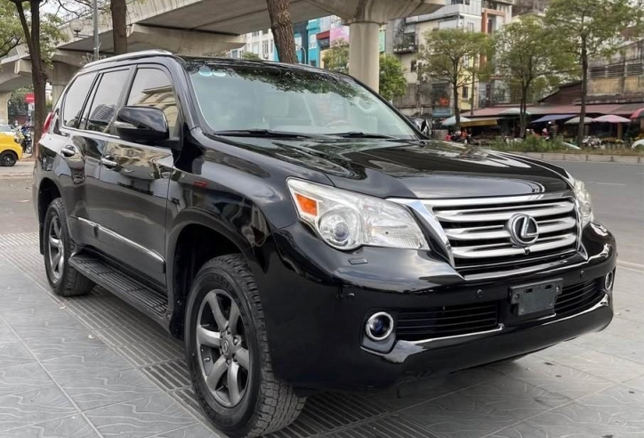 SUV hạng sang Lexus GX 460 2011 lăn bánh 13 năm tại Việt Nam lên sàn xe cũ với giá thế nào?