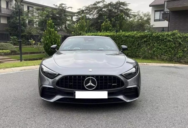 Mới chạy 7.000 km, Mercedes-AMG SL43 2024 đã lên sàn xe cũ với giá khó tin