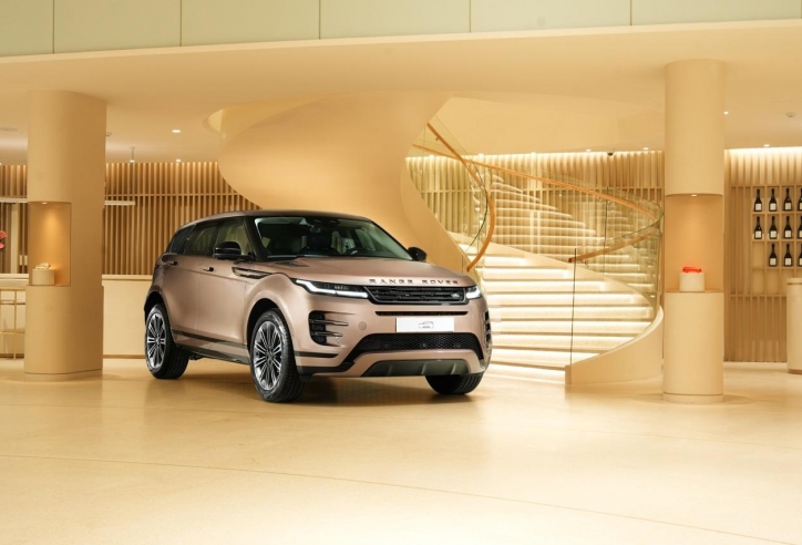 Range Rover Evoque 2025 trình làng khách Việt, giá từ hơn 2,9 tỷ đồng