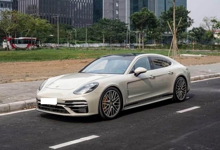 Lăn bánh 10.000 km, Porsche Panamera Turbo S 2021 lên sàn xe cũ với giá khó tin