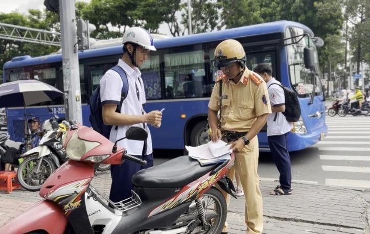 Bài học đắt giá: Giao xe cho con chưa đủ điều kiện lái xe có thể phải ngồi tù